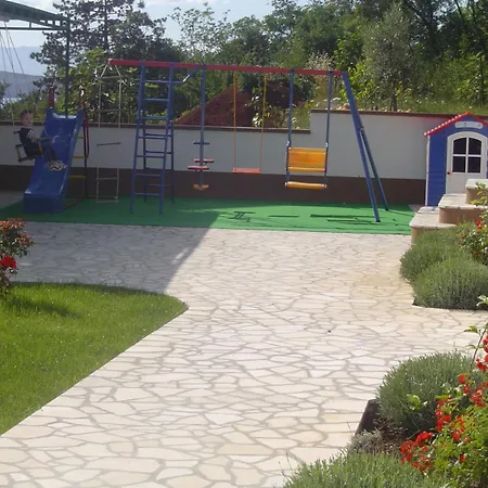 Adriatica Apartman *