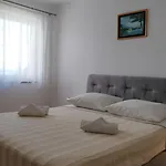 アパート Adriatica ドラマリ
